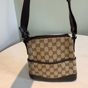 Gucci messenger bag
